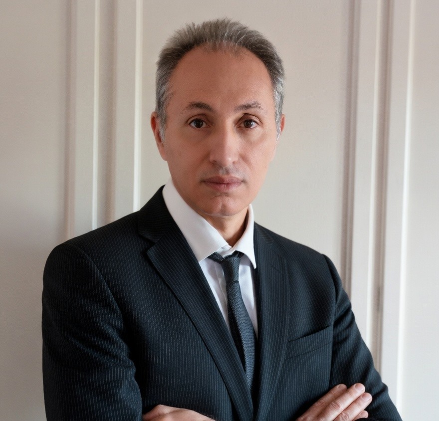 Dr. Davide Morelli
